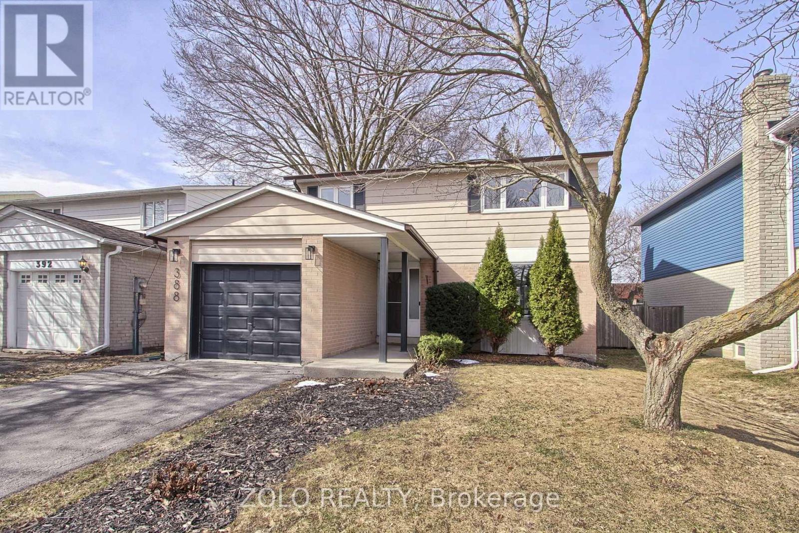388 Terry Drive, Newmarket, Ontario  L3Y 5E7 - Photo 2 - N12922228