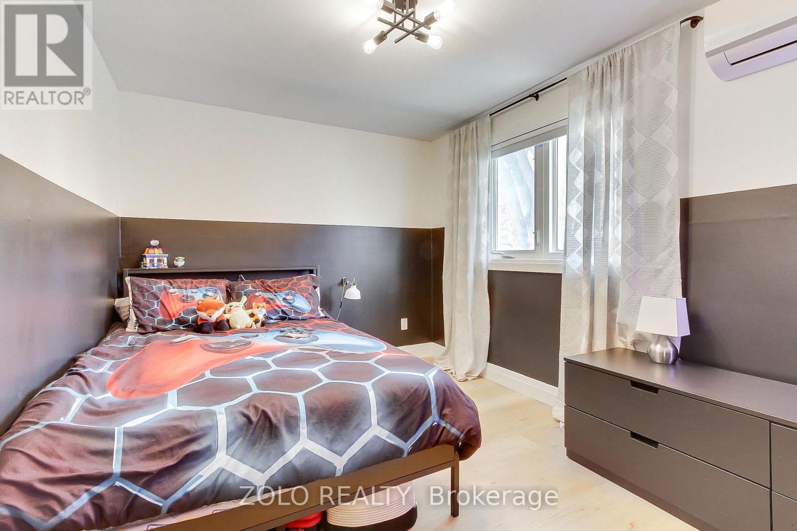 388 Terry Drive, Newmarket, Ontario  L3Y 5E7 - Photo 30 - N12922228