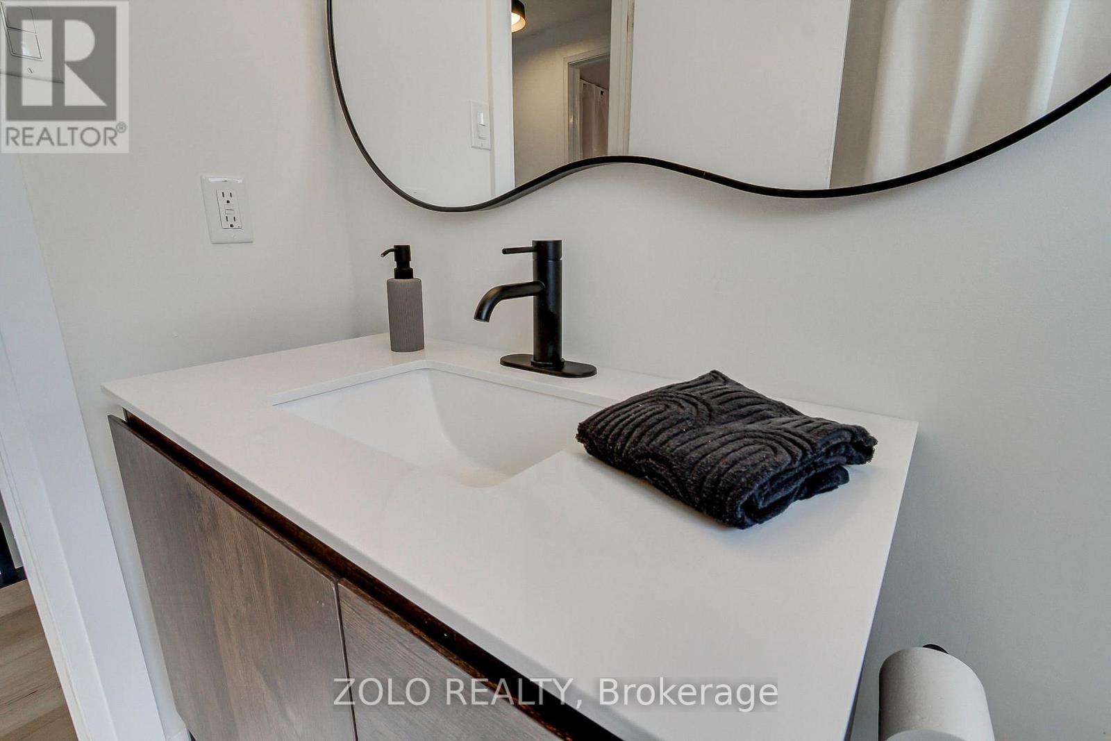 388 Terry Drive, Newmarket, Ontario  L3Y 5E7 - Photo 34 - N12922228