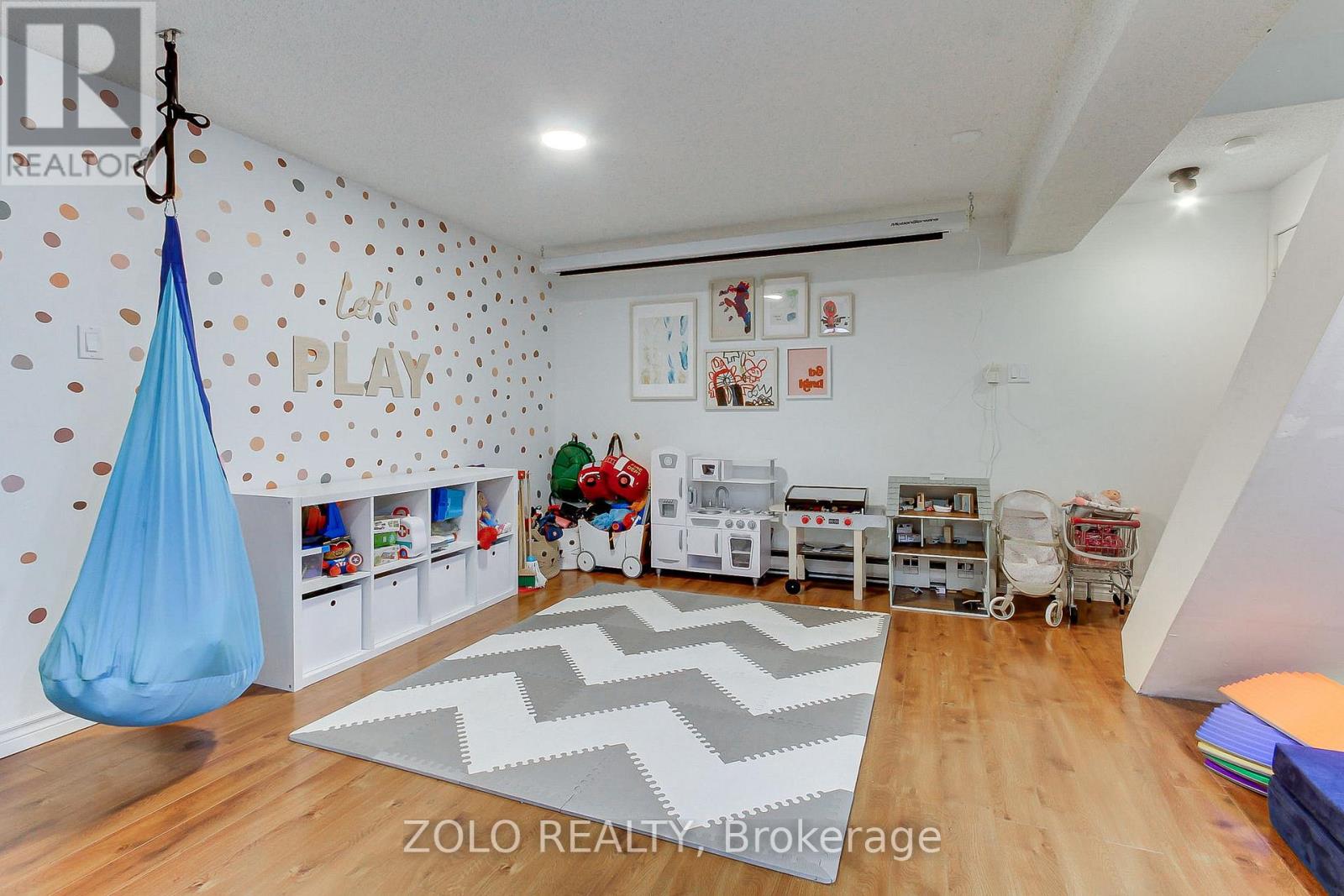 388 Terry Drive, Newmarket, Ontario  L3Y 5E7 - Photo 36 - N12922228