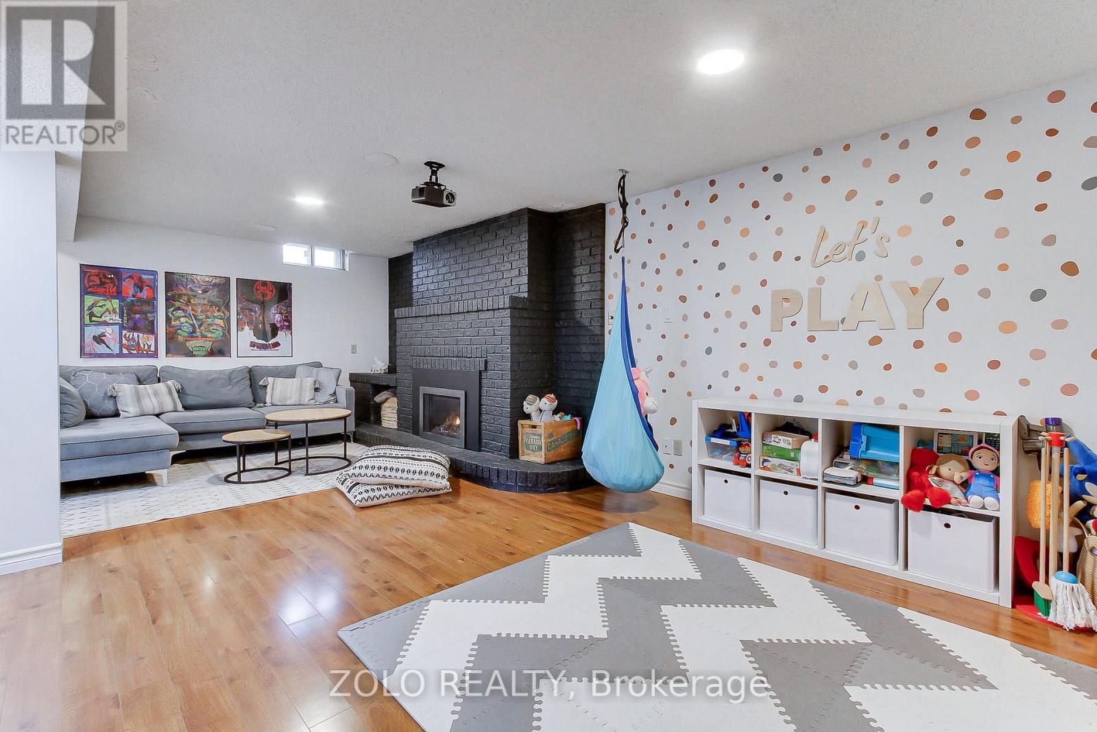 388 Terry Drive, Newmarket, Ontario  L3Y 5E7 - Photo 37 - N12922228