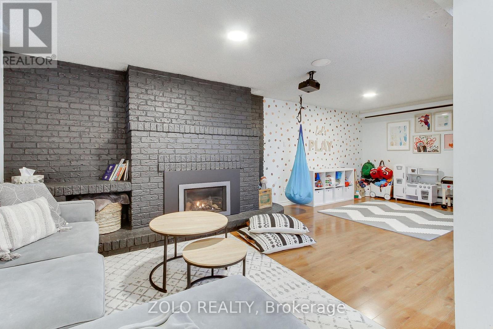 388 Terry Drive, Newmarket, Ontario  L3Y 5E7 - Photo 39 - N12922228