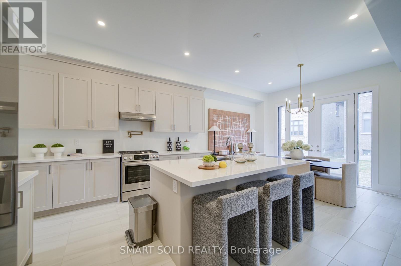 72 Meizhou Avenue, Markham, Ontario  L6C 3N1 - Photo 12 - N12922252