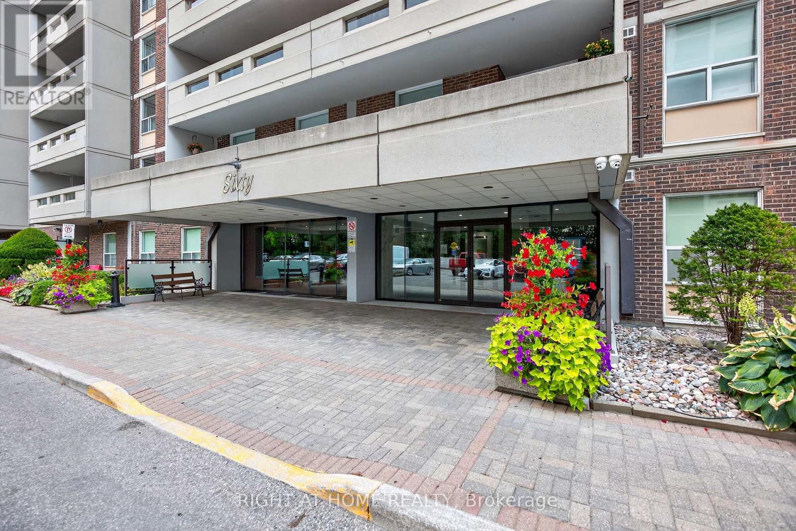 211 - 60 Inverlochy Boulevard, Markham, Ontario L3T 4T7 - Photo 2 - N12922258