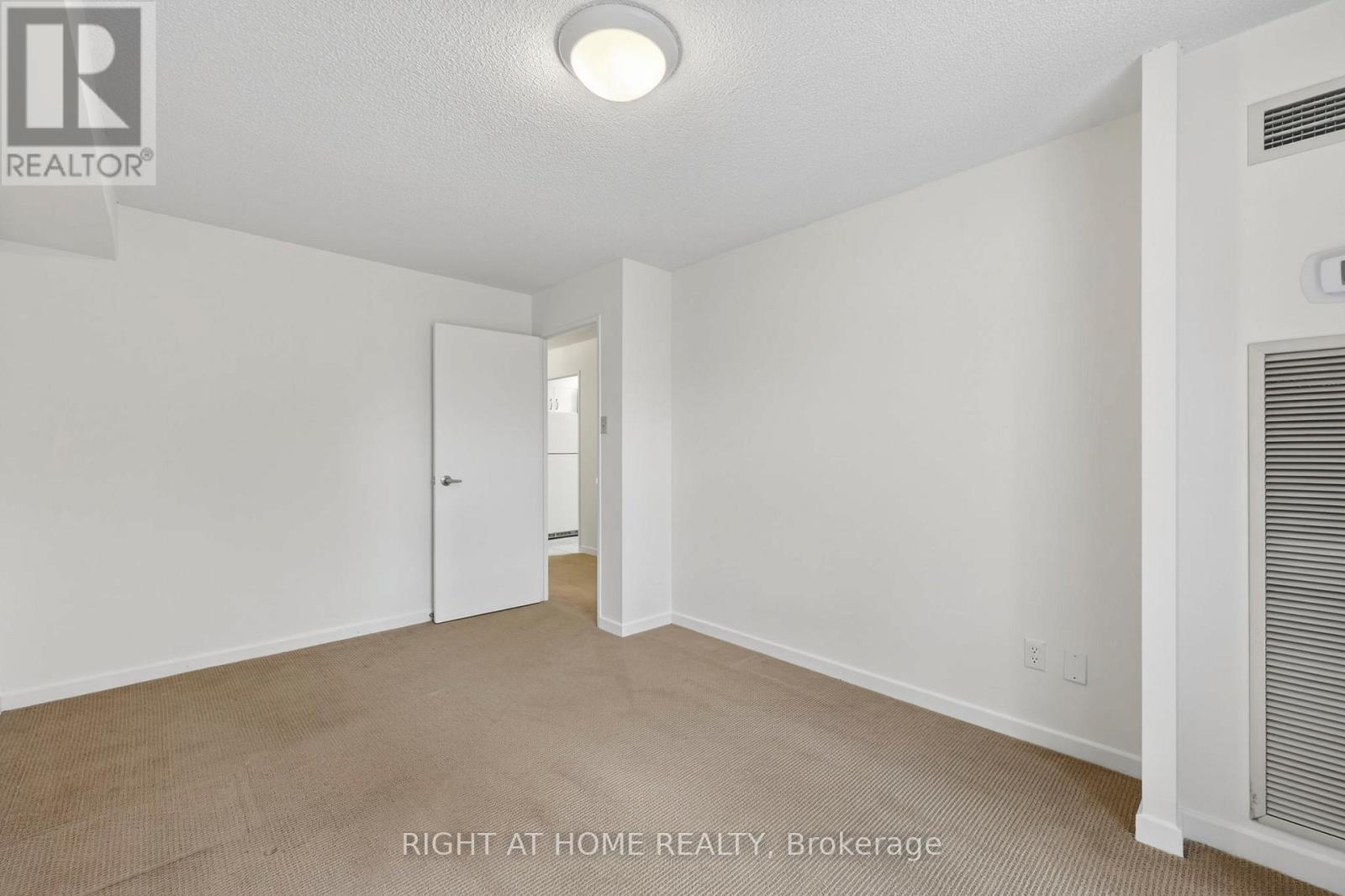 211 - 60 Inverlochy Boulevard, Markham, Ontario L3T 4T7 - Photo 20 - N12922258