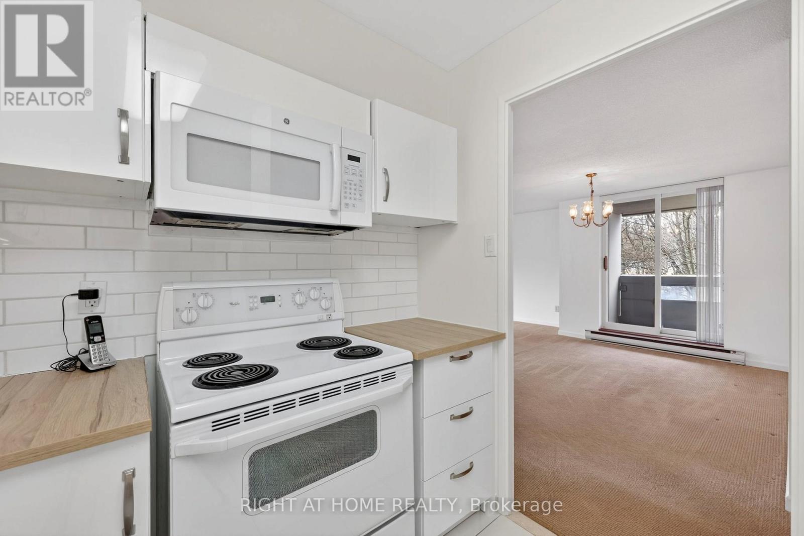 211 - 60 Inverlochy Boulevard, Markham, Ontario L3T 4T7 - Photo 8 - N12922258