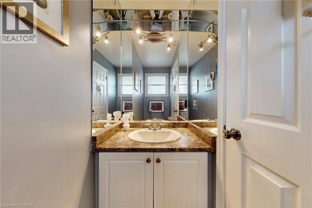 62 Como Place, Hamilton, Ontario  L9B 1Y4 - Photo 19 - 40815246