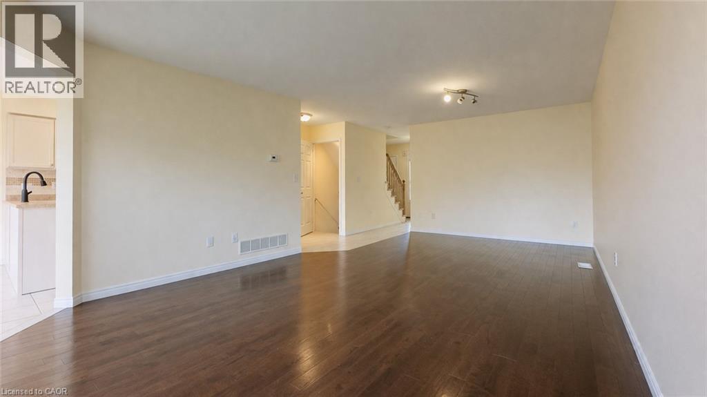 76 Templewood Drive, Kitchener, Ontario  N2R 1X3 - Photo 6 - 40814707