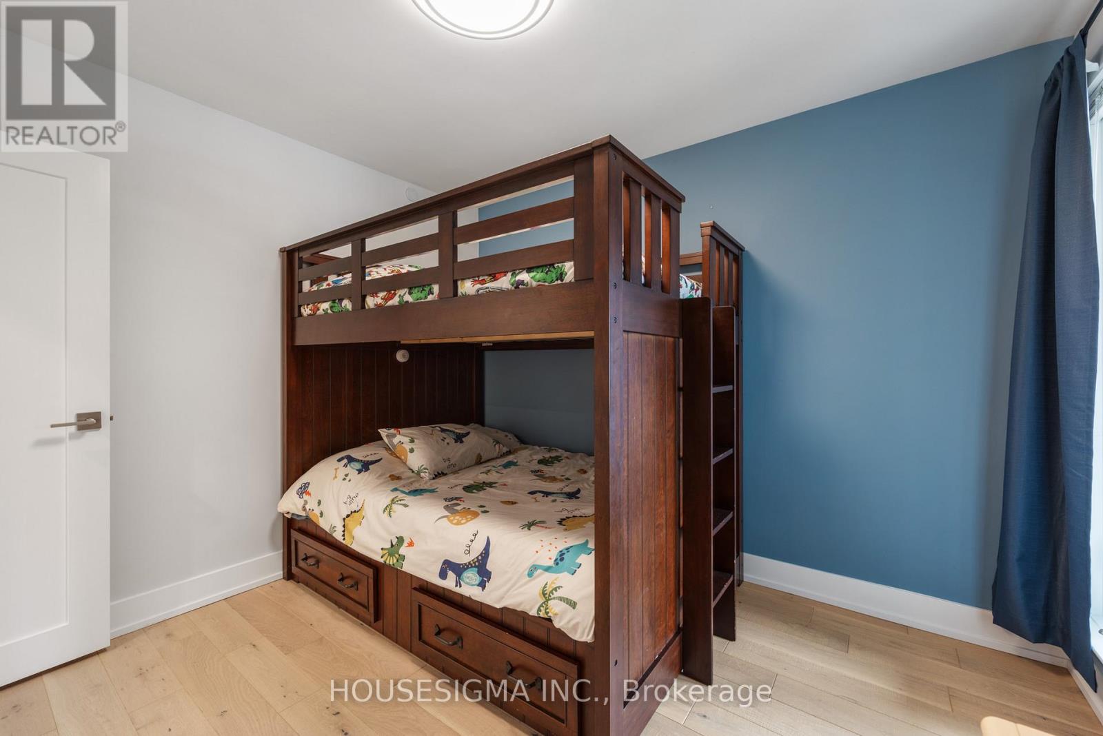 11 Tynevale Drive, Toronto, Ontario  M9R 2B3 - Photo 23 - W12922188