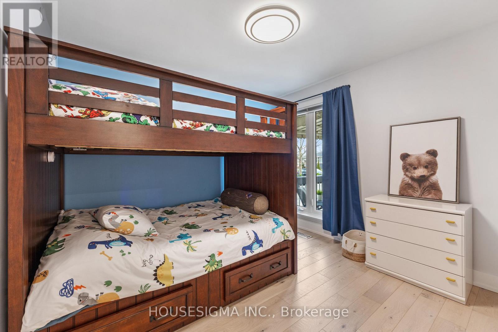 11 Tynevale Drive, Toronto, Ontario  M9R 2B3 - Photo 24 - W12922188