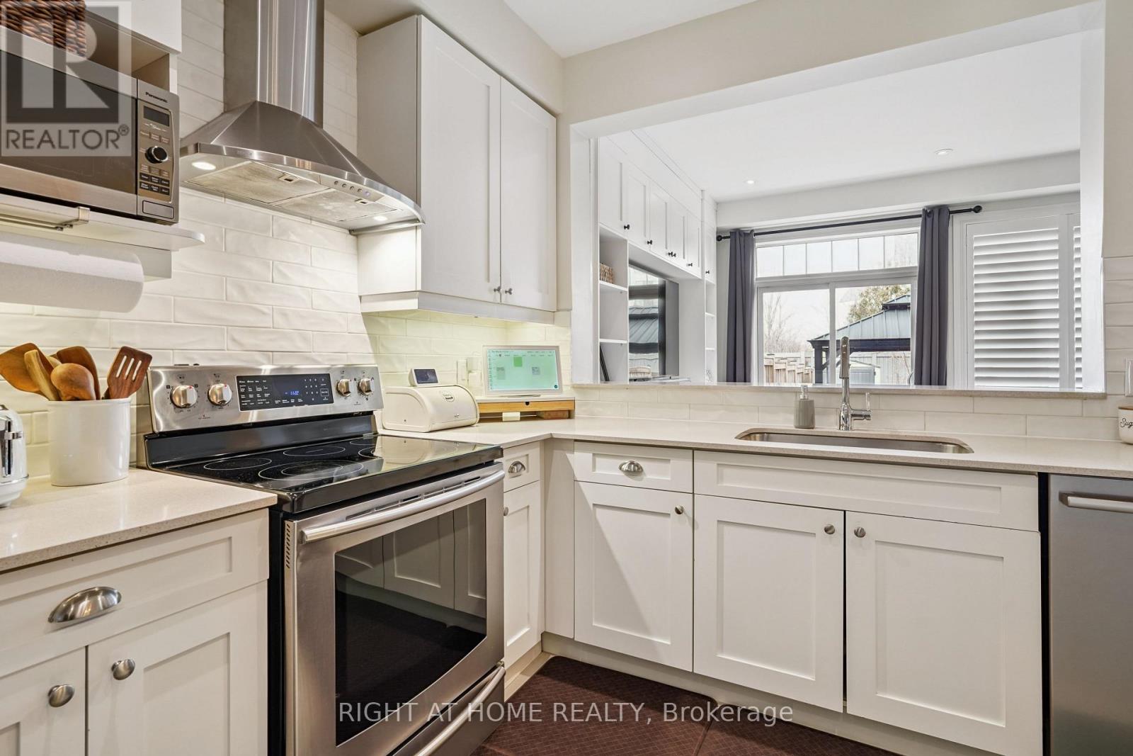 65 Hanson Crescent, Milton, Ontario  L9T 8L4 - Photo 10 - W12922192