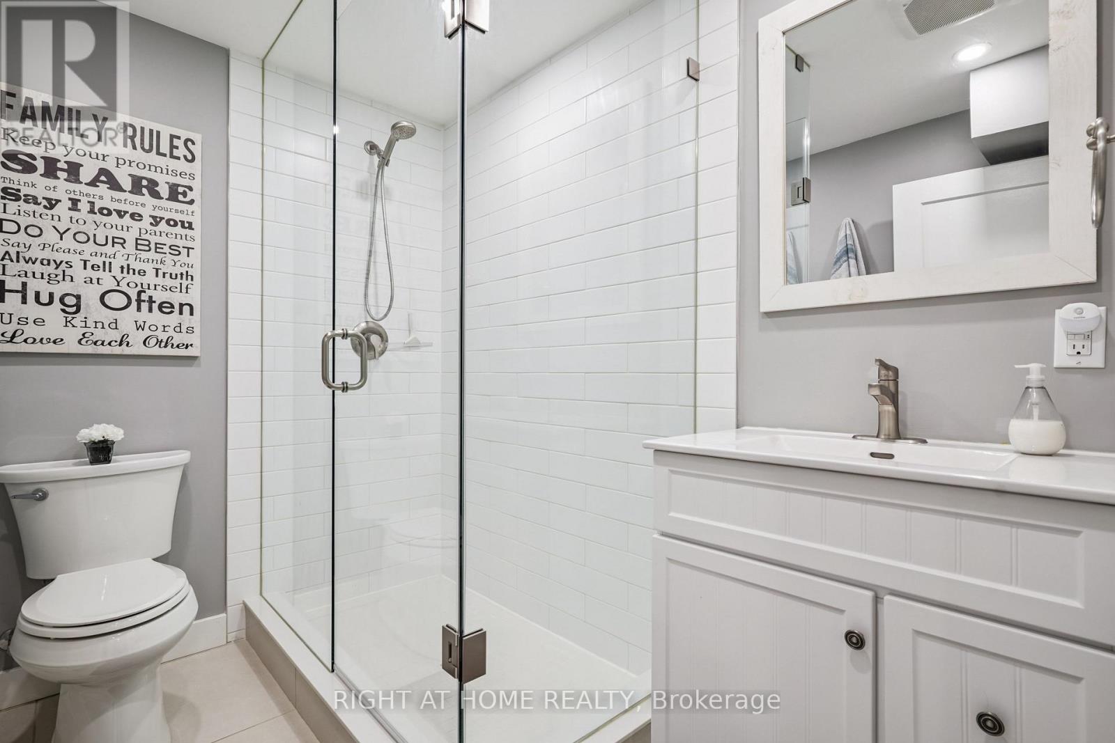 65 Hanson Crescent, Milton, Ontario  L9T 8L4 - Photo 34 - W12922192