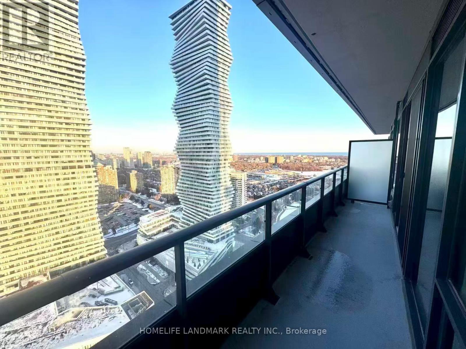 2707 - 448 Burnhamthorpe Road E, Mississauga, Ontario  L5B 0R4 - Photo 18 - W12922198