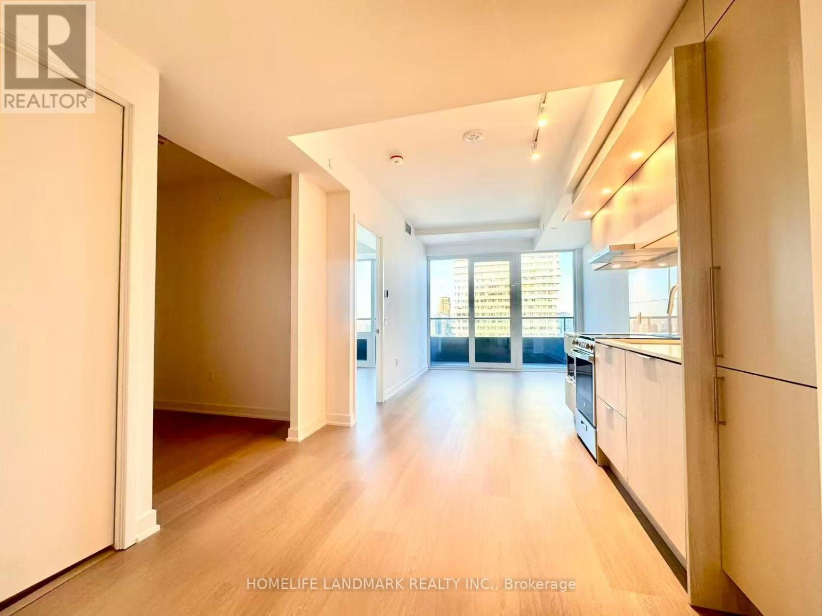 2707 - 448 Burnhamthorpe Road E, Mississauga, Ontario  L5B 0R4 - Photo 7 - W12922198