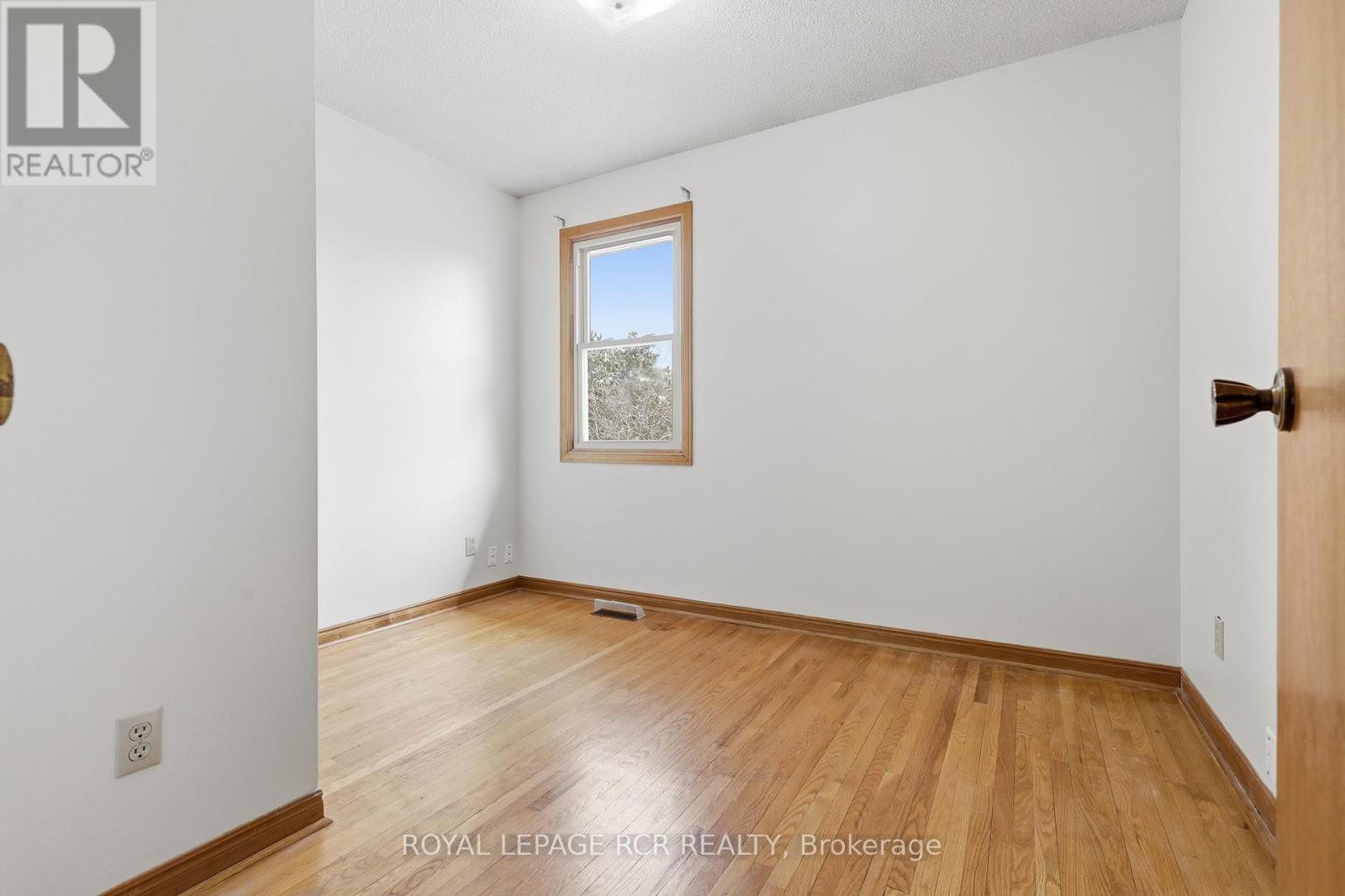 1503 Maple Ridge Drive, Mississauga, Ontario  L4W 3Z5 - Photo 23 - W12922226