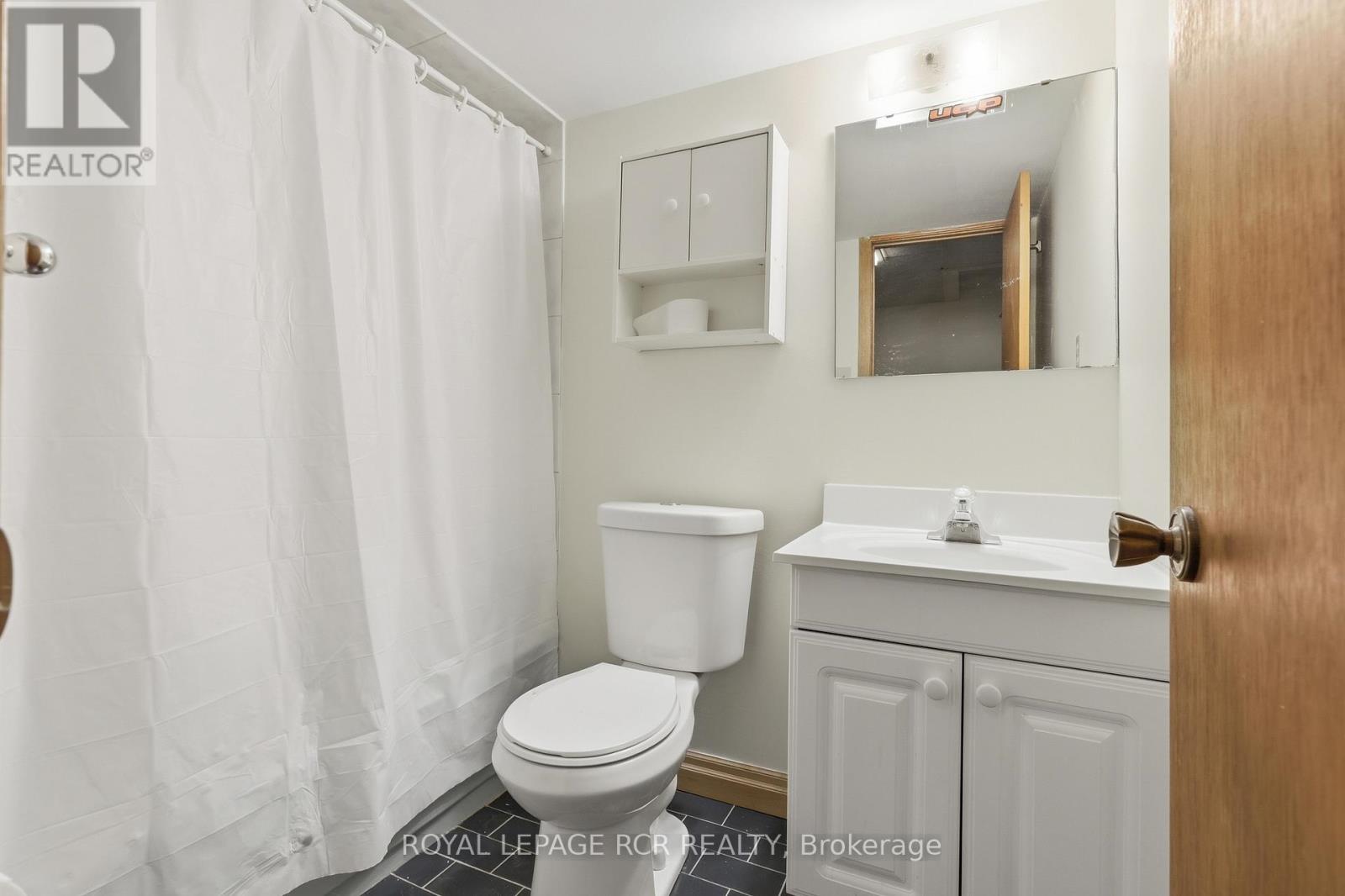 1503 Maple Ridge Drive, Mississauga, Ontario  L4W 3Z5 - Photo 27 - W12922226