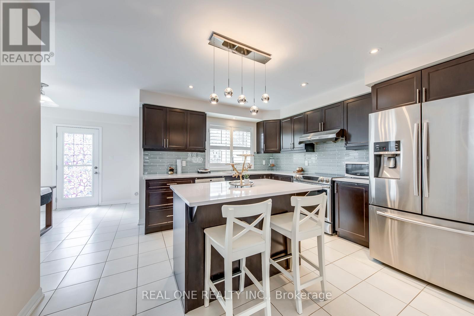 369 Timberland Gate, Oakville, Ontario  L6M 0Y9 - Photo 21 - W12922232