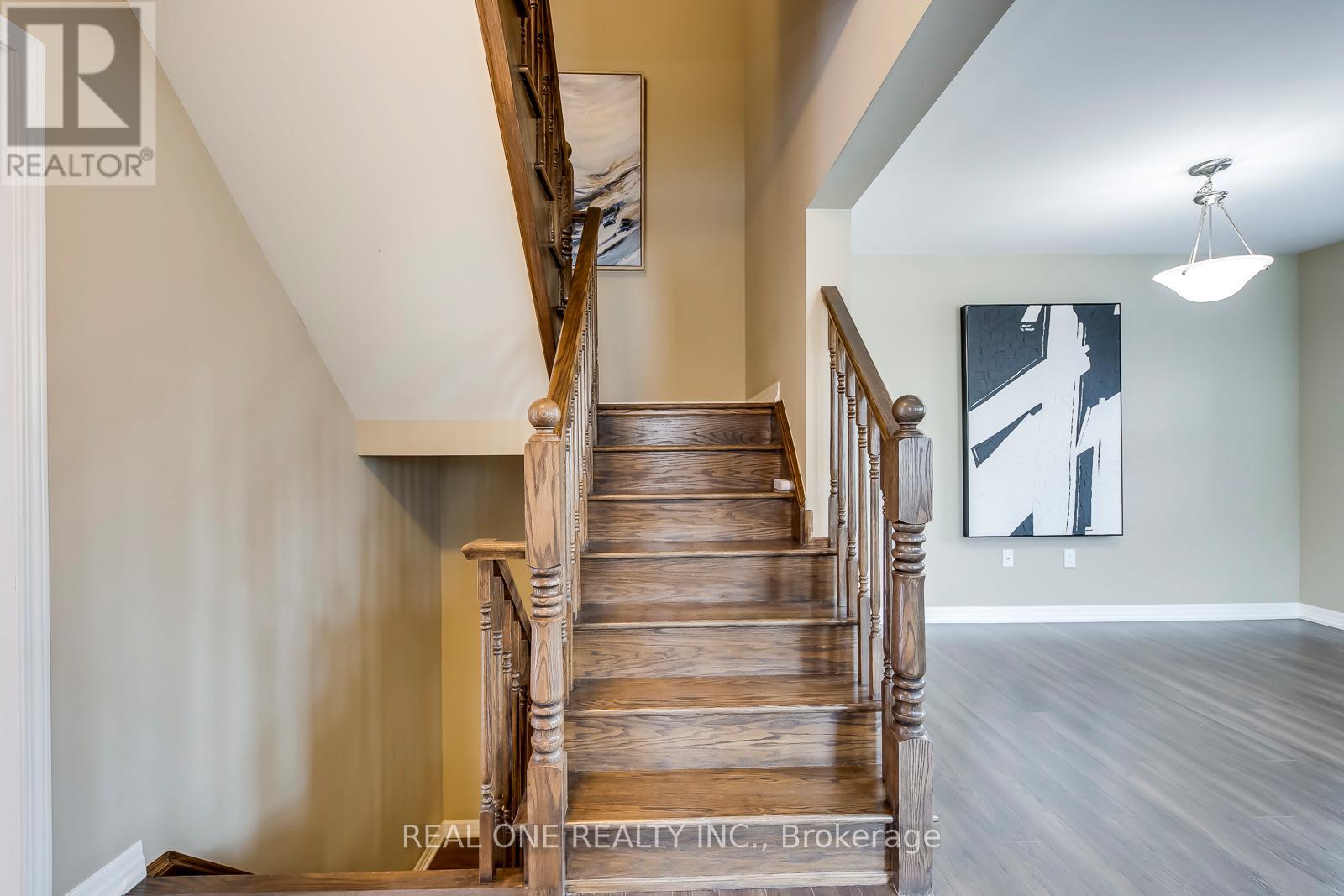 369 Timberland Gate, Oakville, Ontario  L6M 0Y9 - Photo 31 - W12922232