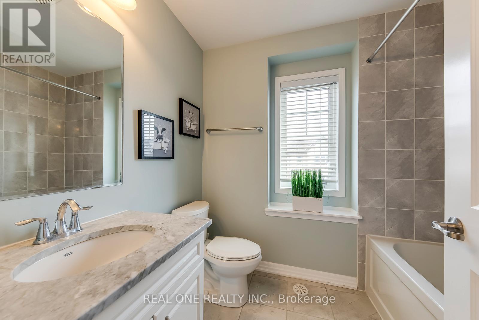 369 Timberland Gate, Oakville, Ontario  L6M 0Y9 - Photo 40 - W12922232