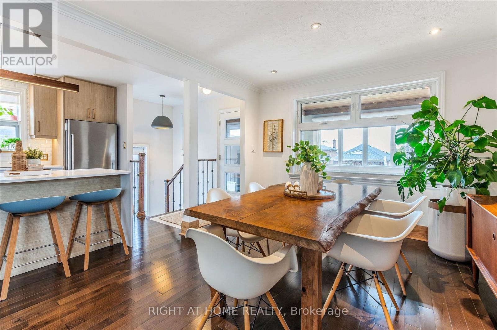 17 Claybrooke Street, Toronto, Ontario  M6M 3P6 - Photo 11 - W12922240