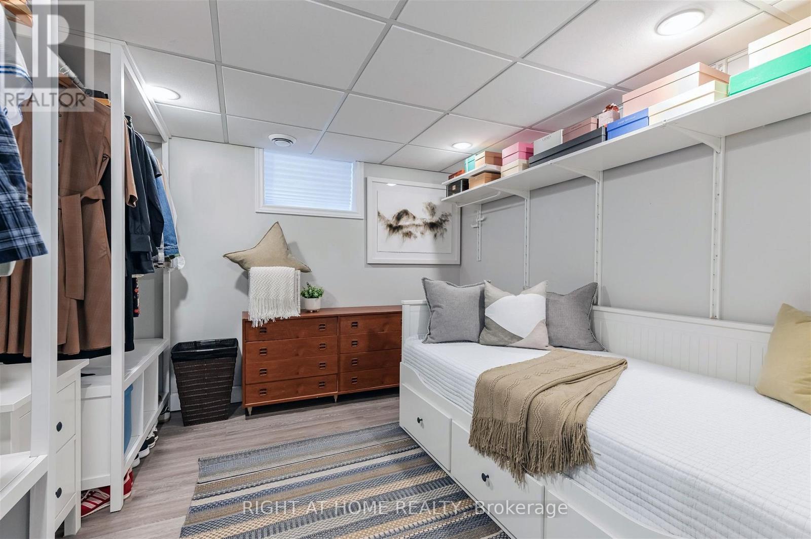 17 Claybrooke Street, Toronto, Ontario  M6M 3P6 - Photo 30 - W12922240