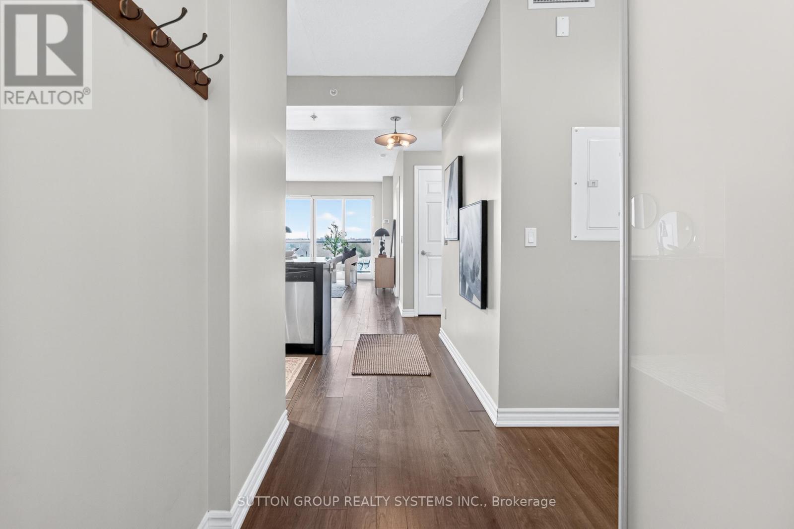 734 - 15 James Finlay Way, Toronto, Ontario  M3M 0B3 - Photo 10 - W12922242