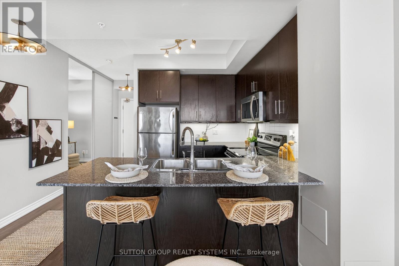 734 - 15 James Finlay Way, Toronto, Ontario  M3M 0B3 - Photo 11 - W12922242