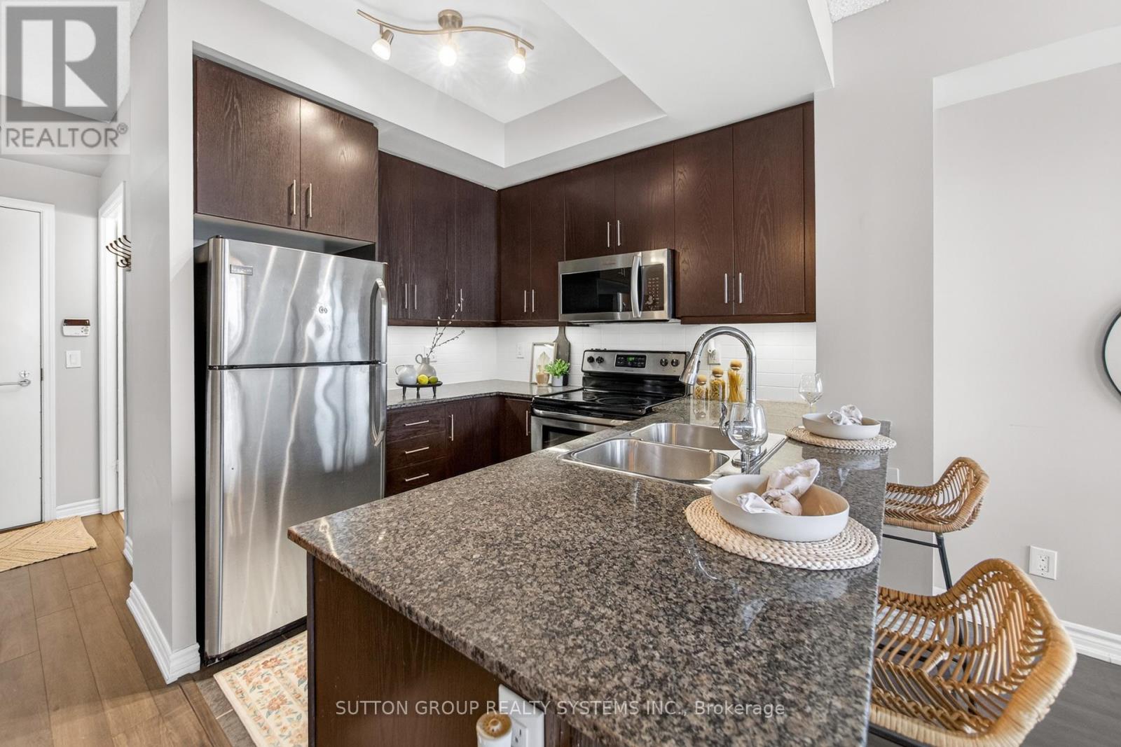 734 - 15 James Finlay Way, Toronto, Ontario  M3M 0B3 - Photo 16 - W12922242