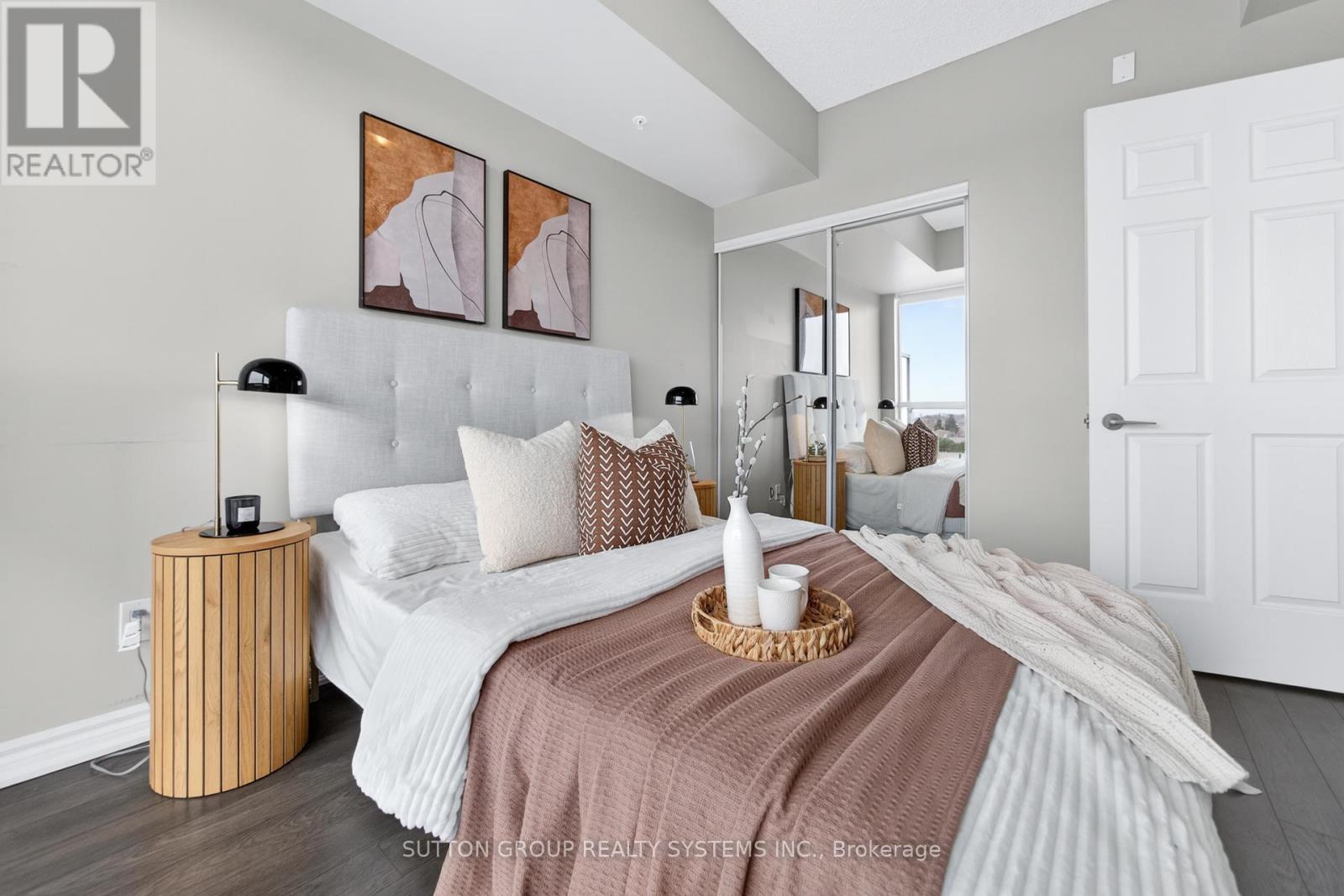 734 - 15 James Finlay Way, Toronto, Ontario  M3M 0B3 - Photo 32 - W12922242