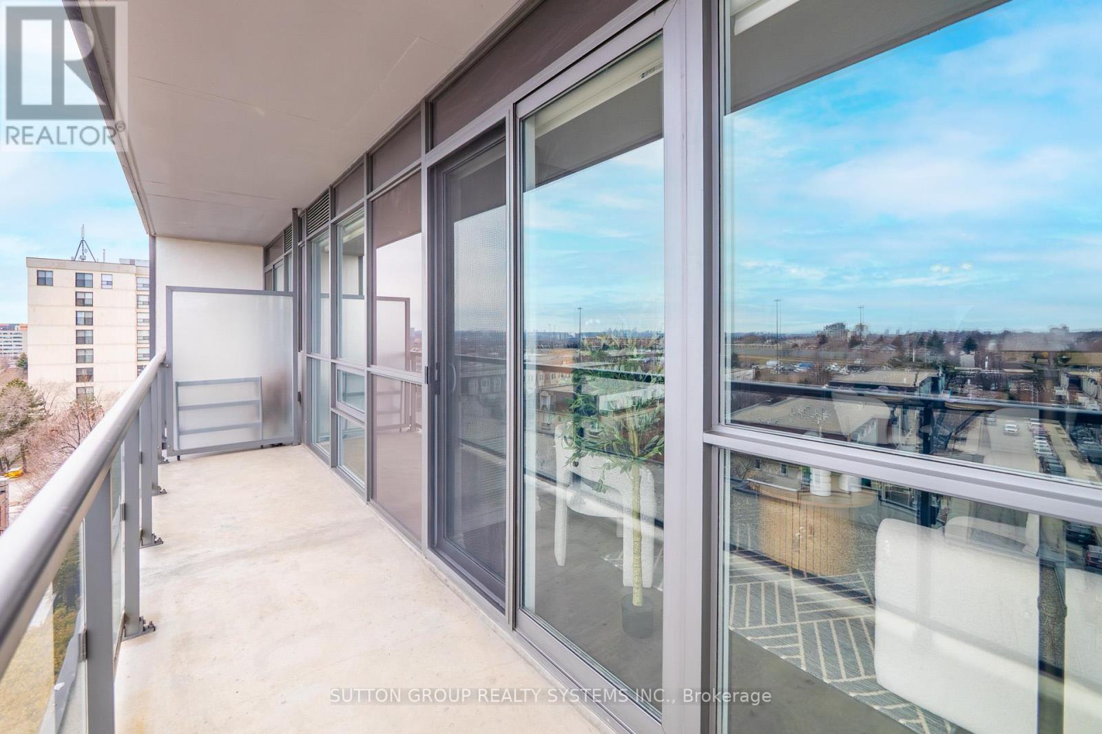 734 - 15 James Finlay Way, Toronto, Ontario  M3M 0B3 - Photo 38 - W12922242