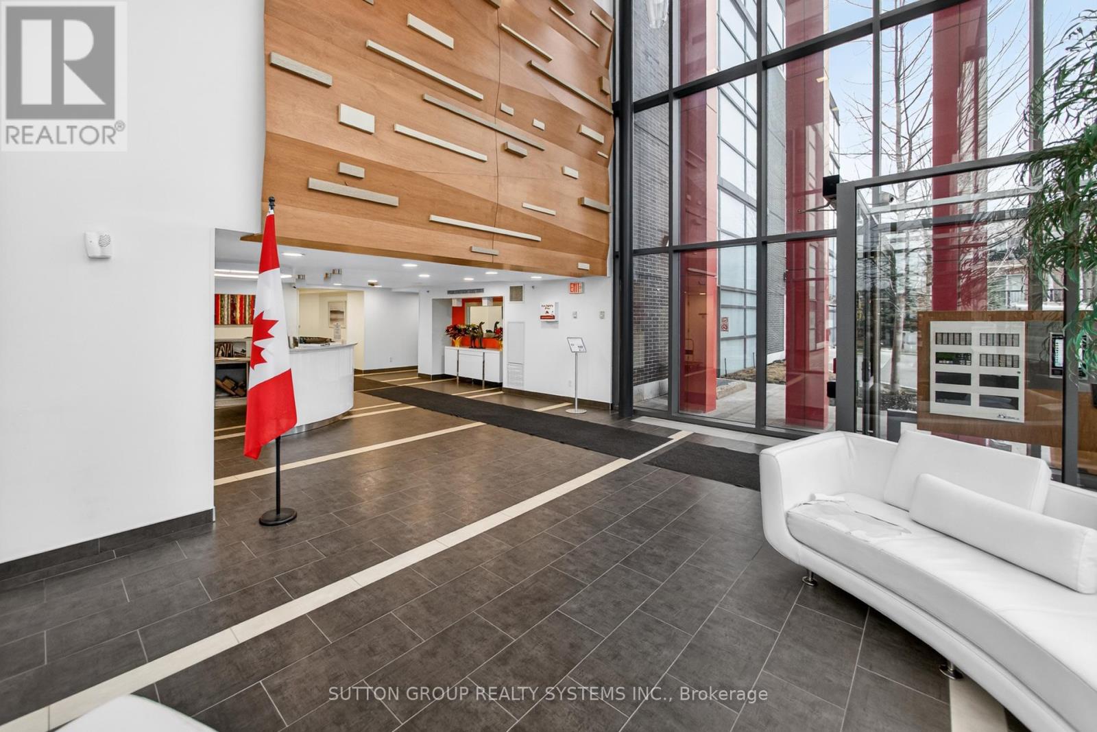 734 - 15 James Finlay Way, Toronto, Ontario  M3M 0B3 - Photo 4 - W12922242