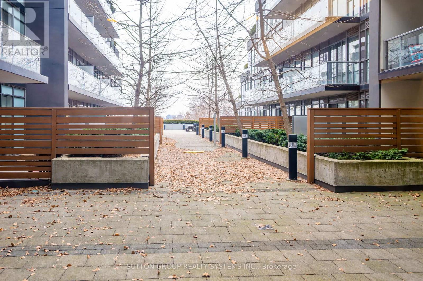 734 - 15 James Finlay Way, Toronto, Ontario  M3M 0B3 - Photo 47 - W12922242