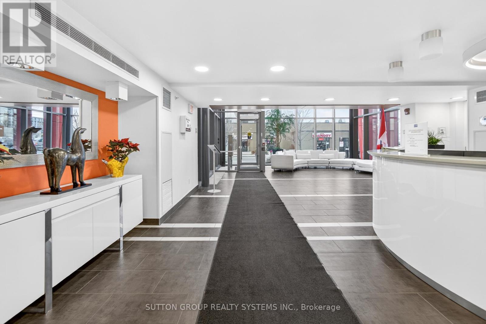 734 - 15 James Finlay Way, Toronto, Ontario  M3M 0B3 - Photo 6 - W12922242