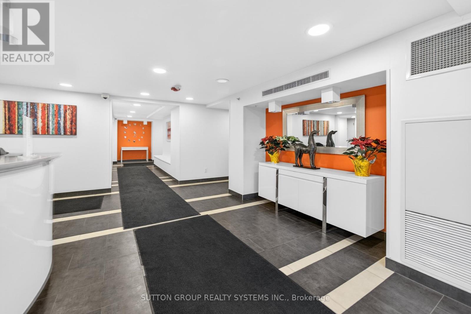 734 - 15 James Finlay Way, Toronto, Ontario  M3M 0B3 - Photo 7 - W12922242