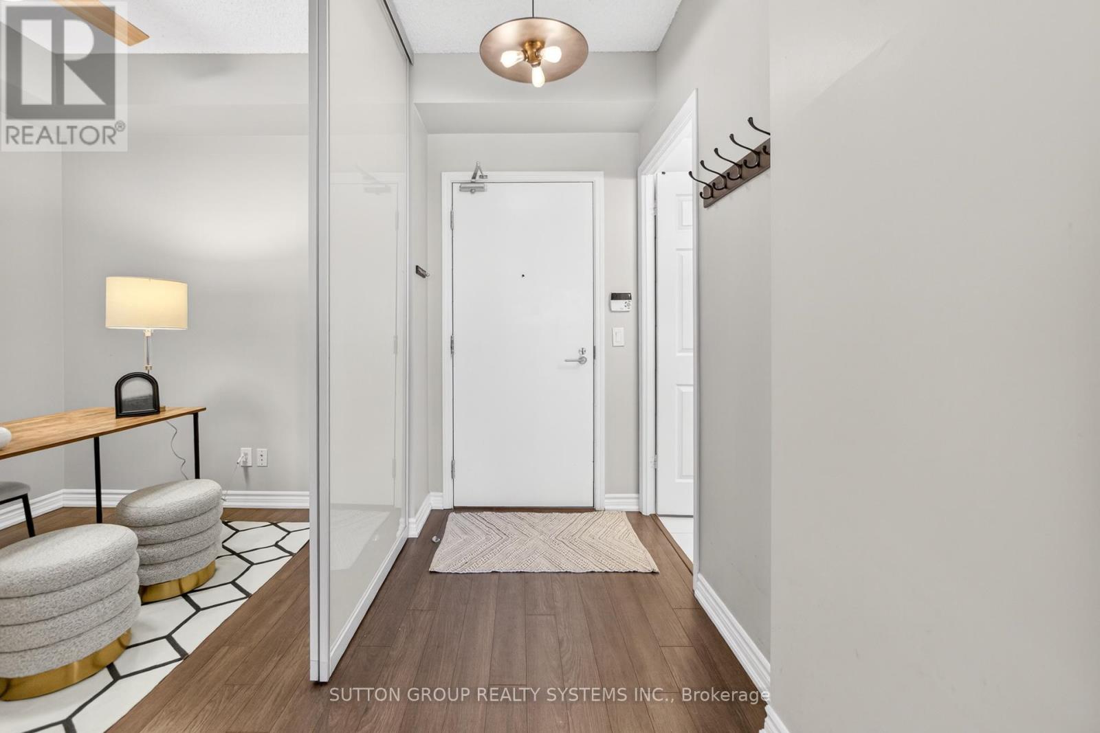 734 - 15 James Finlay Way, Toronto, Ontario  M3M 0B3 - Photo 9 - W12922242