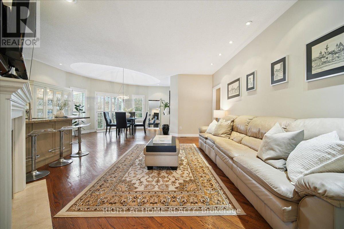 57 Kirkwood Crescent, Caledon, Ontario  L7C 1B8 - Photo 12 - W12922254