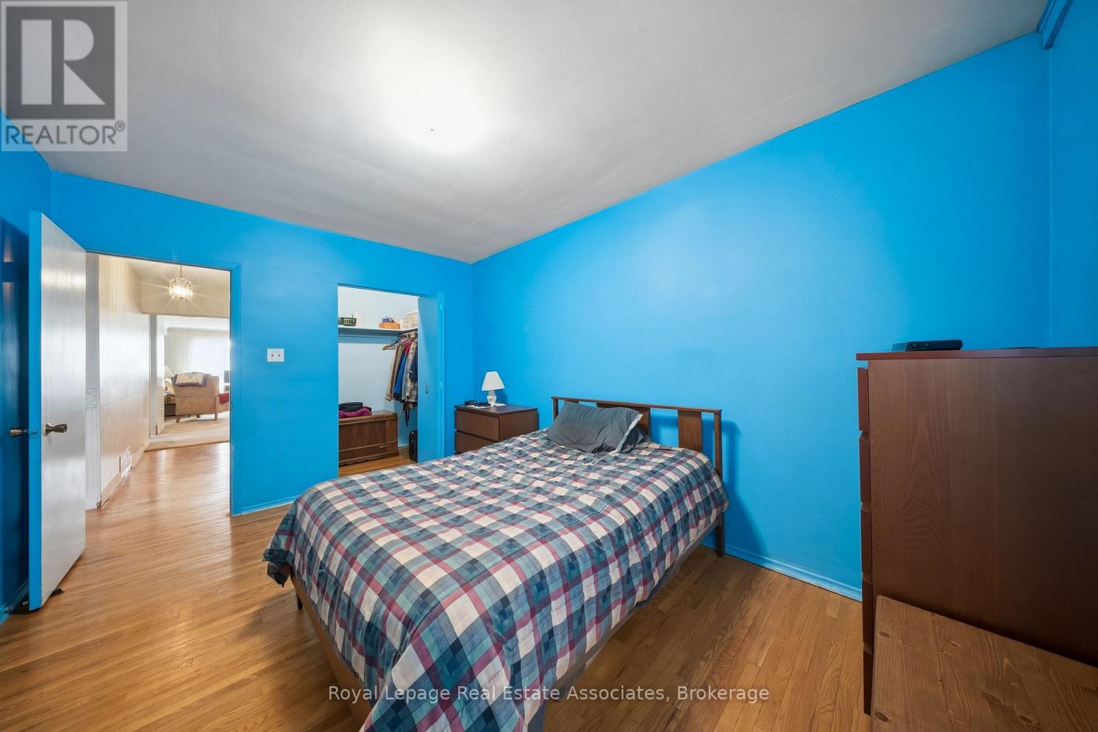 20 Rubydale Gardens, Toronto, Ontario M9L 1B9 - Photo 11 - W12922256