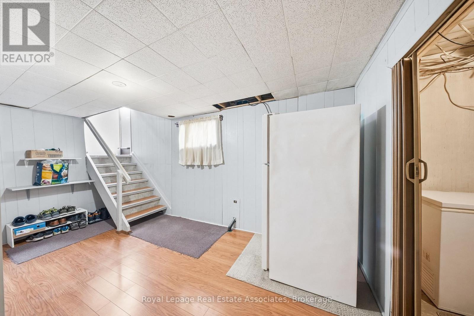 20 Rubydale Gardens, Toronto, Ontario M9L 1B9 - Photo 18 - W12922256