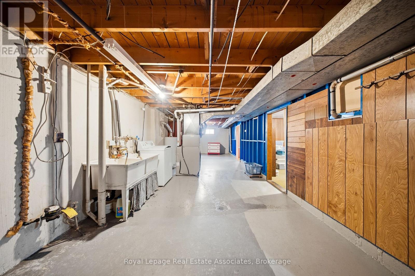 20 Rubydale Gardens, Toronto, Ontario M9L 1B9 - Photo 20 - W12922256