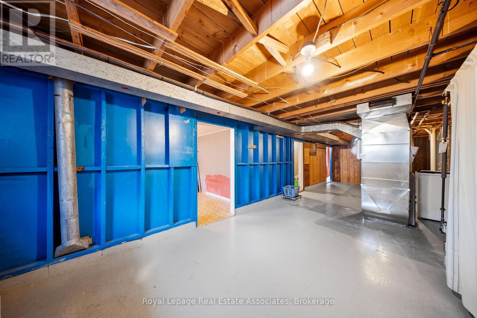 20 Rubydale Gardens, Toronto, Ontario M9L 1B9 - Photo 21 - W12922256