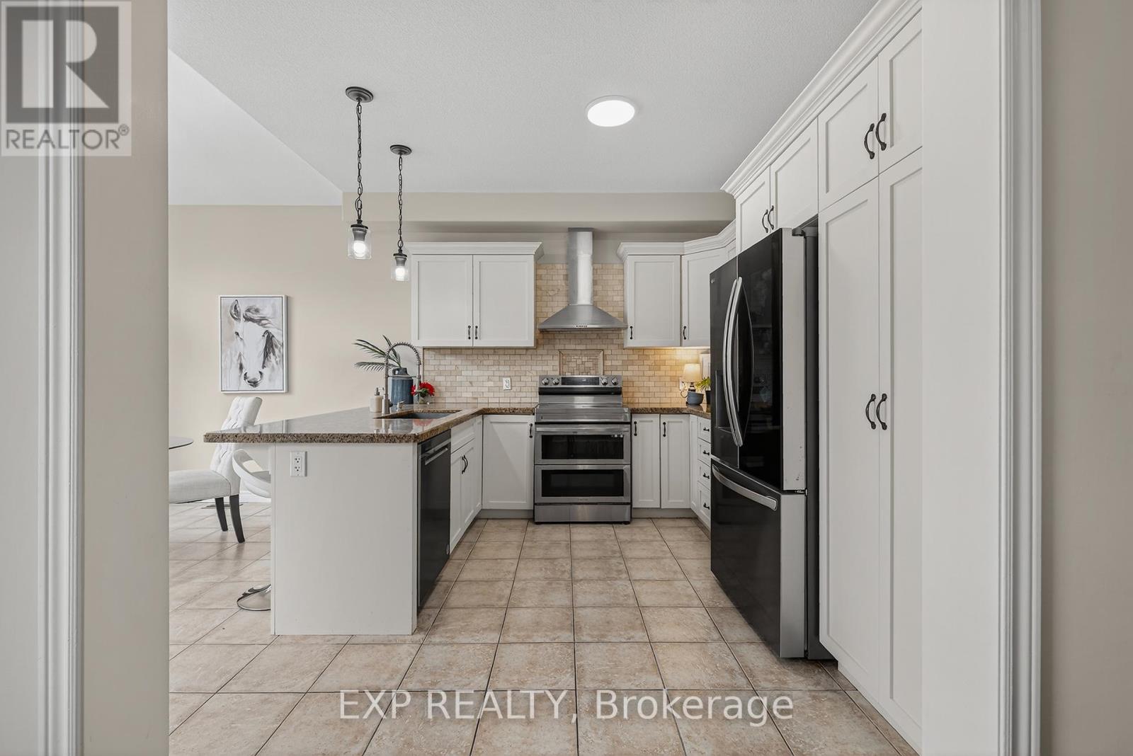 100 Garinger Crescent, Hamilton, Ontario L0R 1C0 - Photo 10 - X12922230