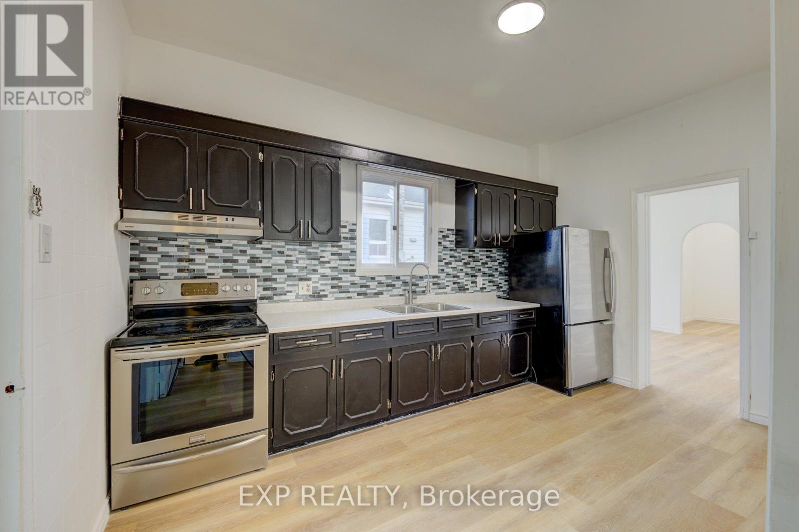 524 Simcoe Street, London East, Ontario  N6B 1K4 - Photo 21 - X12922324