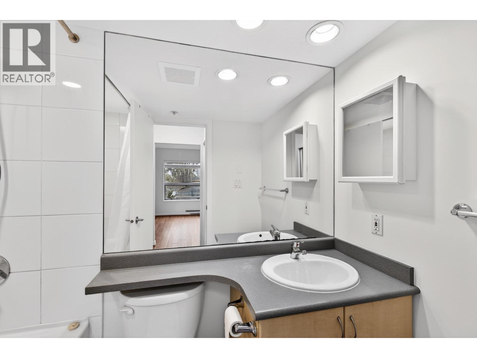 307 3161 W 4th Avenue, Vancouver, British Columbia V6K 1R6 - Photo 14 - R3103830