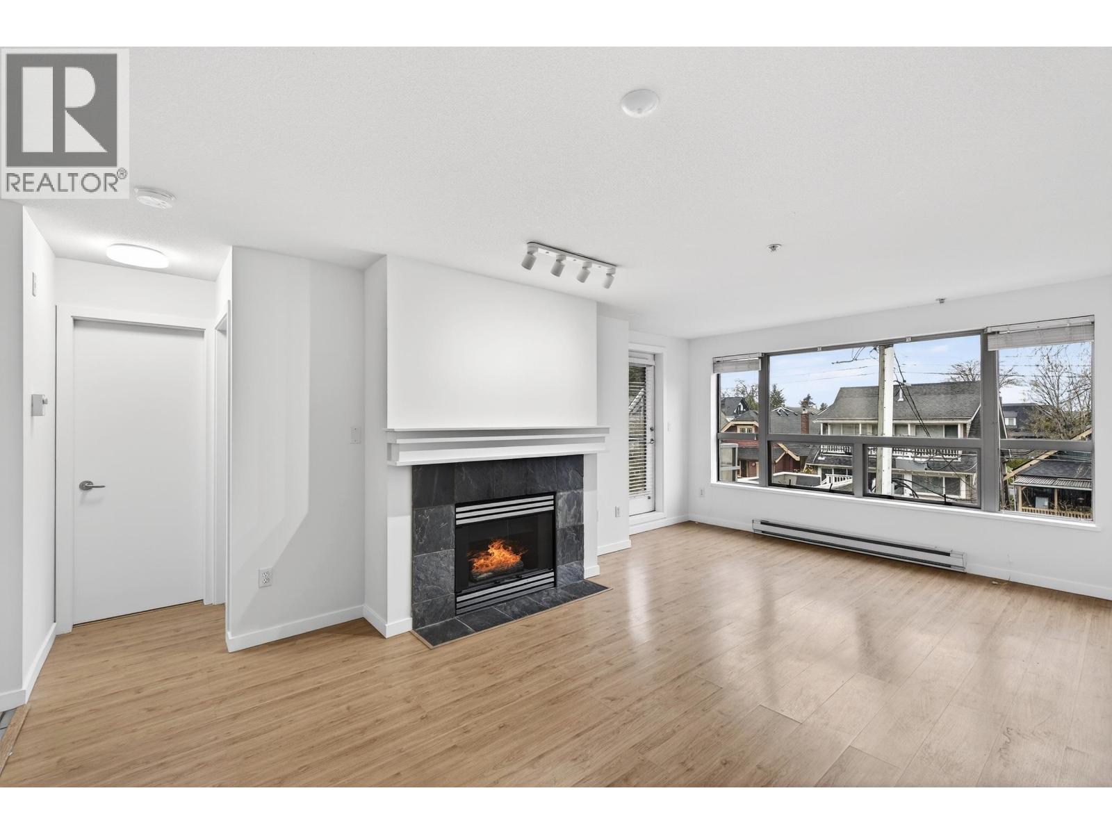 307 3161 W 4th Avenue, Vancouver, British Columbia V6K 1R6 - Photo 3 - R3103830