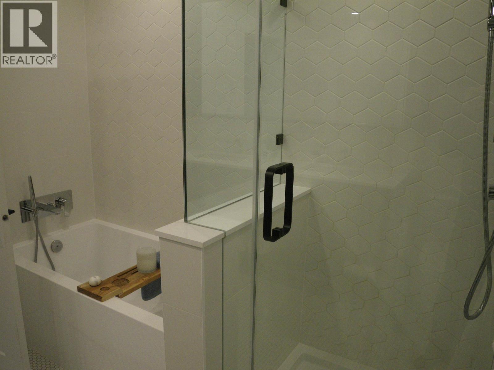 326 55 Klahanie Drive, Port Moody, British Columbia  V3H 0M9 - Photo 14 - R3103773