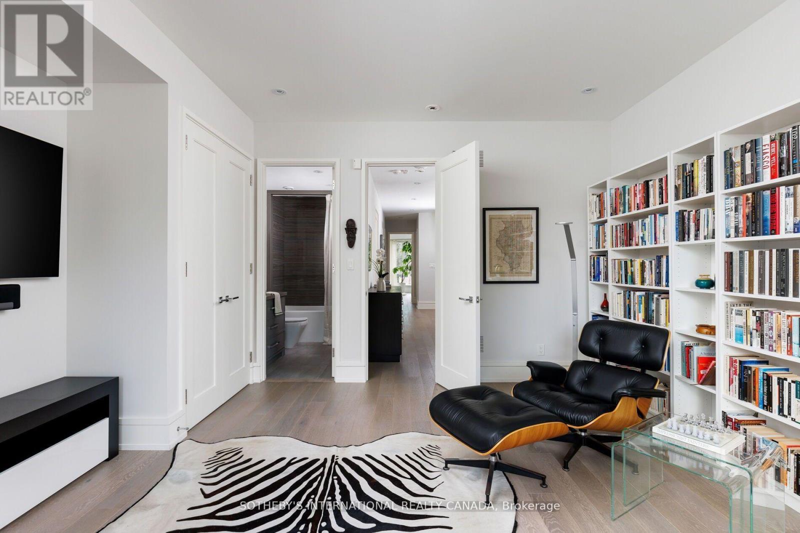 7 Thurloe Avenue, Toronto, Ontario  M4S 0B4 - Photo 23 - C12922320