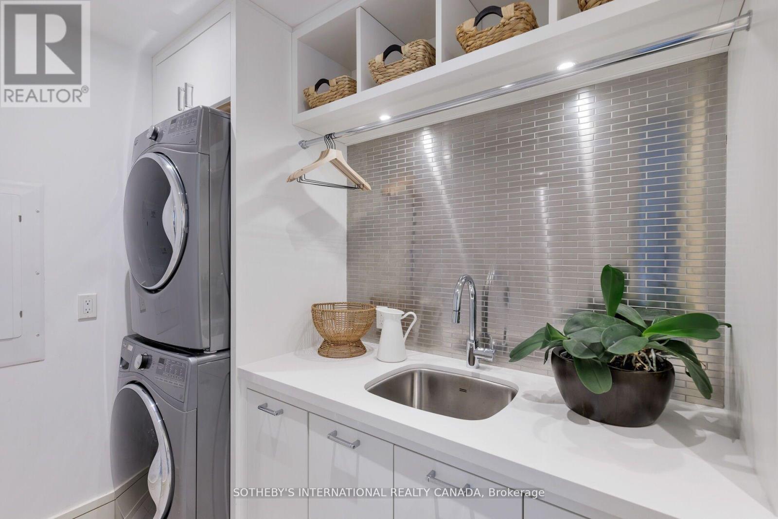 7 Thurloe Avenue, Toronto, Ontario  M4S 0B4 - Photo 25 - C12922320