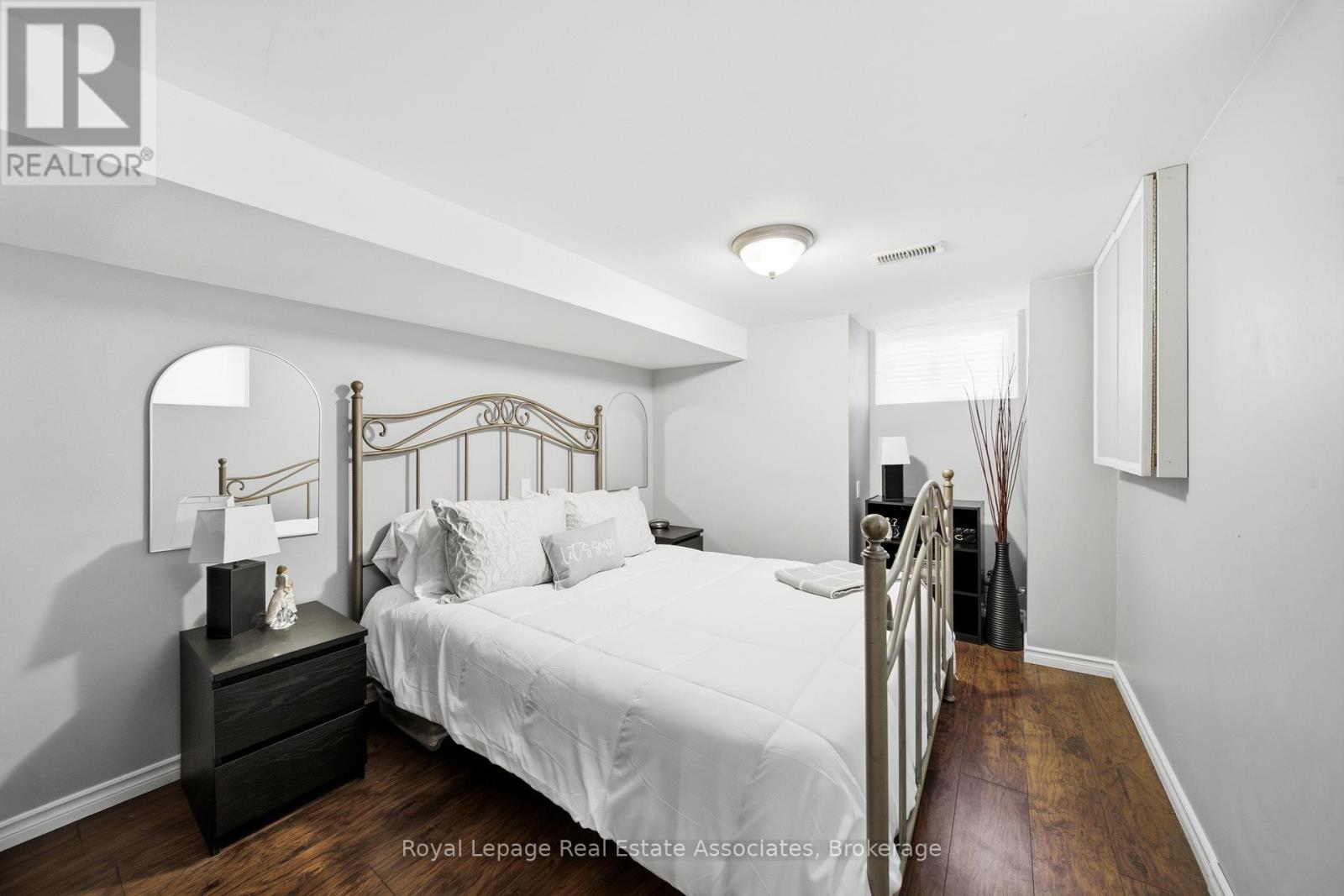 177 Chisholm Avenue, Toronto, Ontario  M4C 4V9 - Photo 22 - E12922270