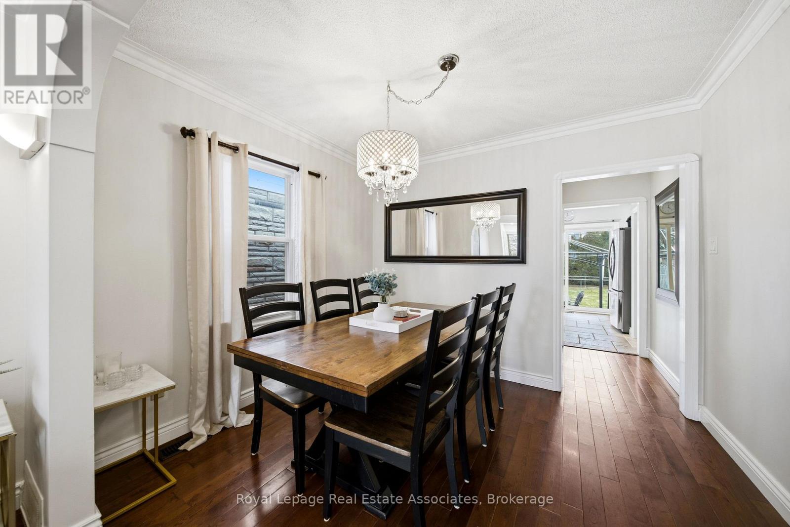 177 Chisholm Avenue, Toronto, Ontario  M4C 4V9 - Photo 7 - E12922270