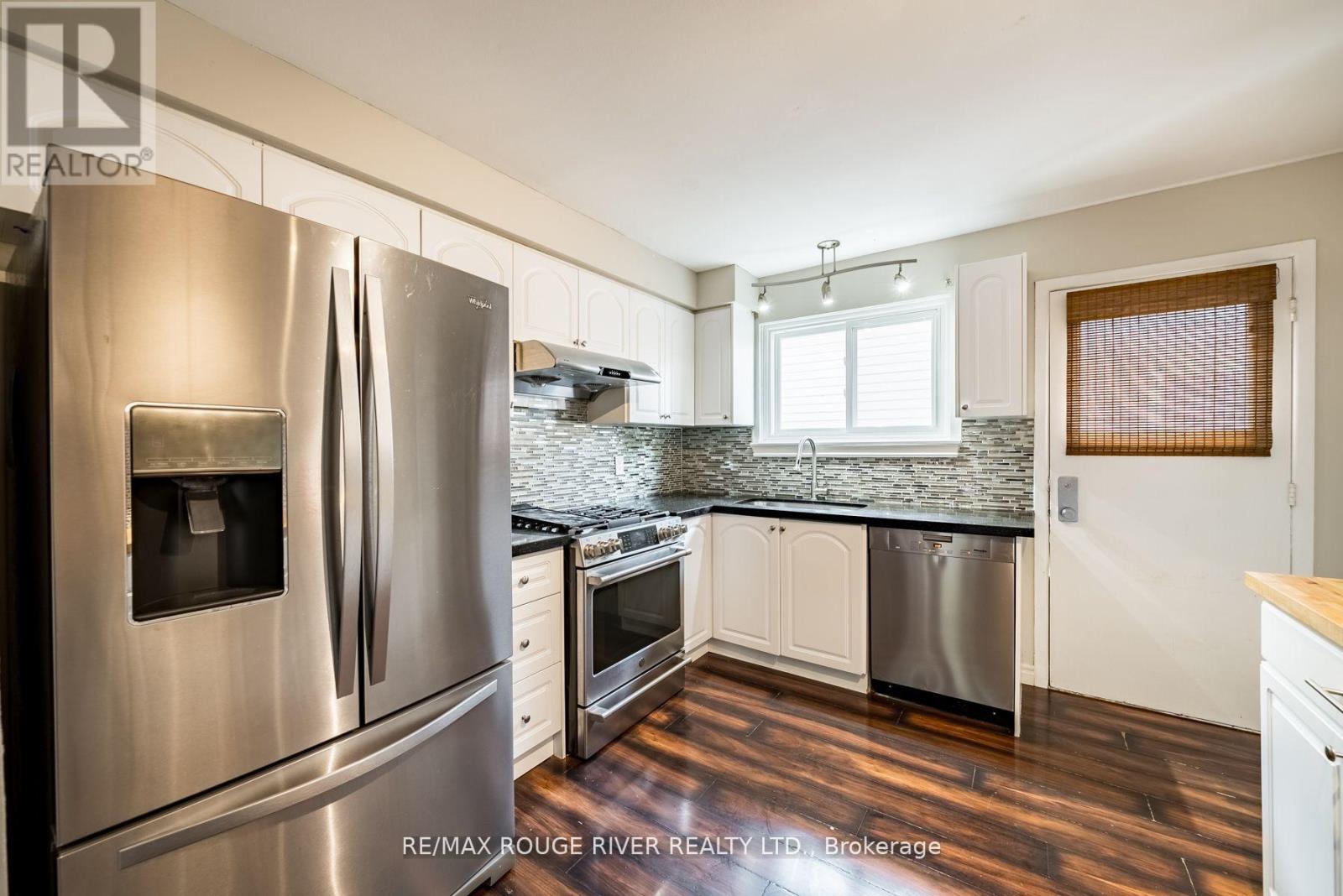 3 Swanston Crescent, Ajax, Ontario  L1S 3J5 - Photo 13 - E12922304